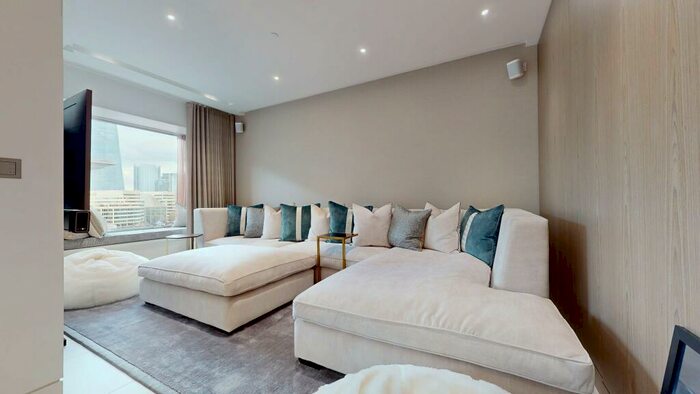 2 Bedroom Flat To Rent In Water Lane, EC3R