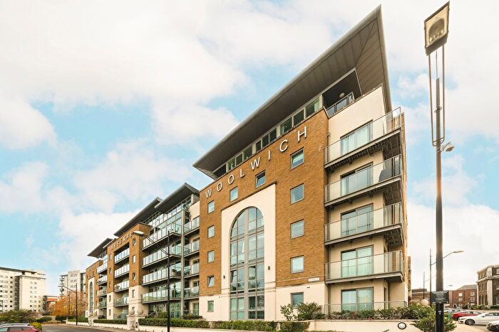 2 Bedroom Flat For Sale In Argyll Road, London, SE18