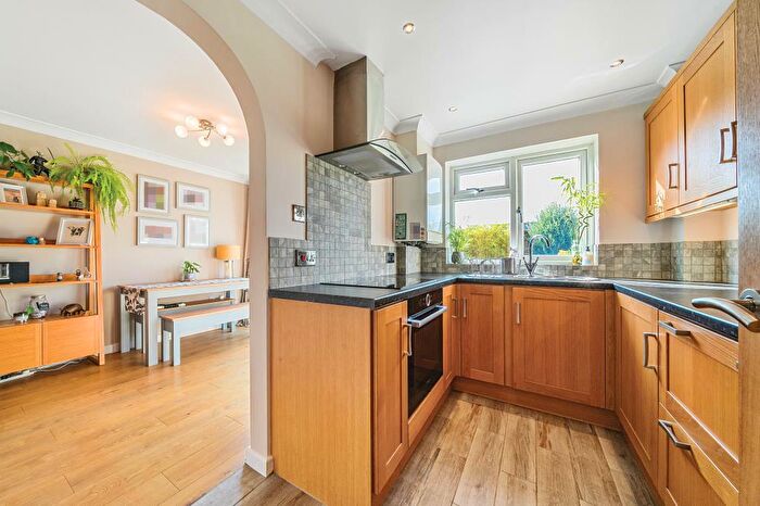 3 Bedroom Terraced House For Sale In Thatcham, Berkshire, RG18