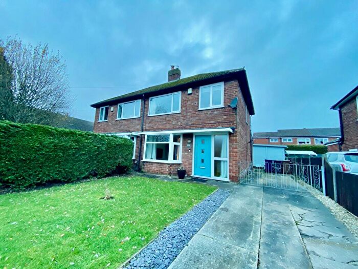 3 Bedroom Semi-Detached House To Rent In Kentmere Avenue, Walton-le-Dale, PR5