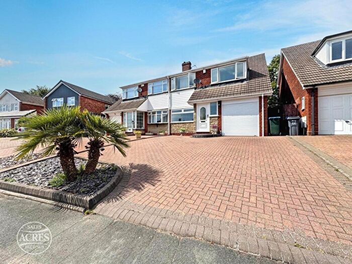3 Bedroom Semi-Detached House For Sale In Longleat, Great Barr, Birmingham, B43