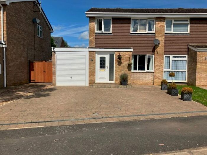 3 Bedroom Semi-Detached House For Sale In Bradbury Road, Newnham, Daventry, NN11