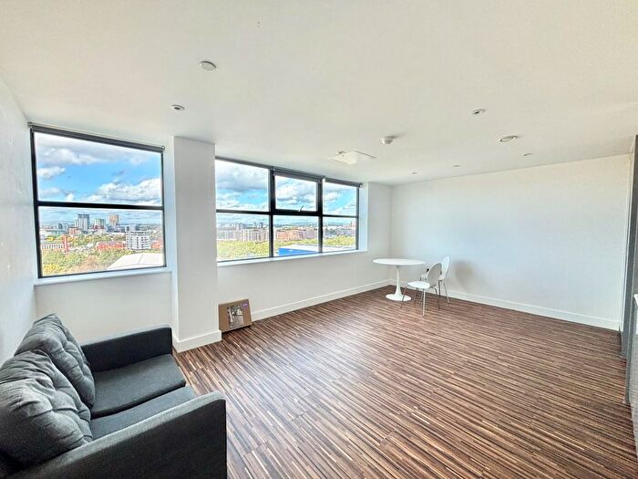 1 Bedroom Flat To Rent In Chester Road, Old Trafford, Trafford, M16