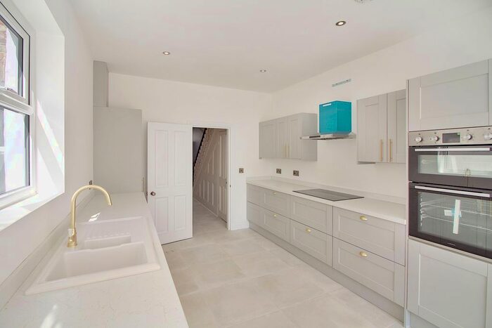 5 Bedroom Terraced House To Rent In Haxby Road, York, YO31