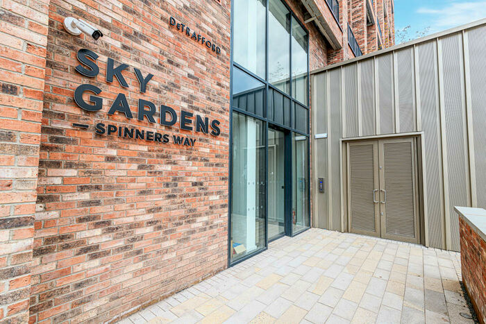 2 Bedroom Apartment To Rent In Spinners Way, Castlefield, Manchester, M15