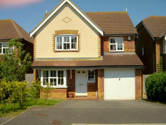 4 Bedroom Detached House To Rent In Manor Farm Close Lympne Kent, CT21