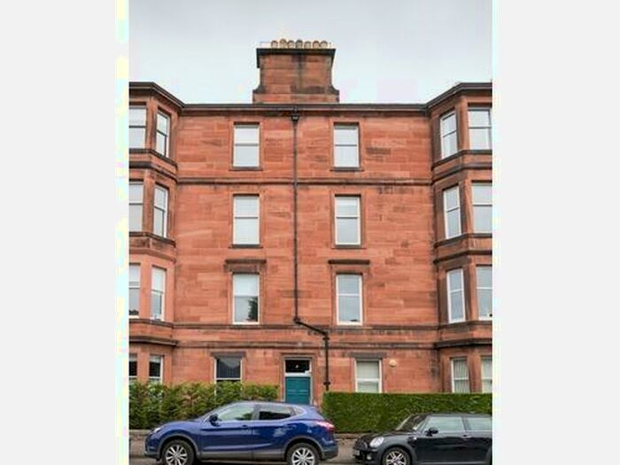 2 Bedroom Flat To Rent In Macdowall Road, Edinburgh, EH9