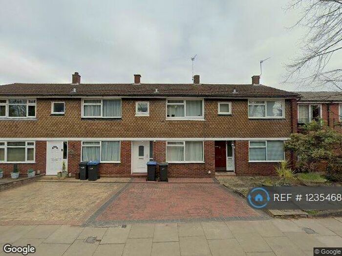 3 Bedroom Terraced House To Rent In Tenniswood Road, Enfield, EN1