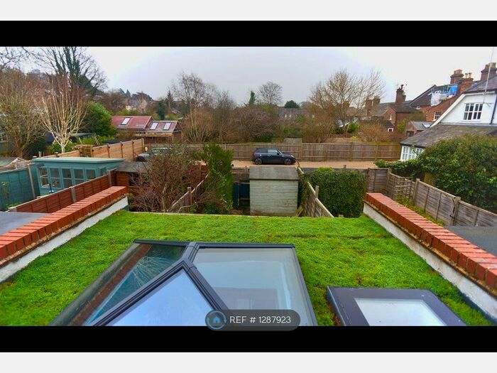 2 Bedroom Terraced House To Rent In Bridge Street, Berkhamsted HP4