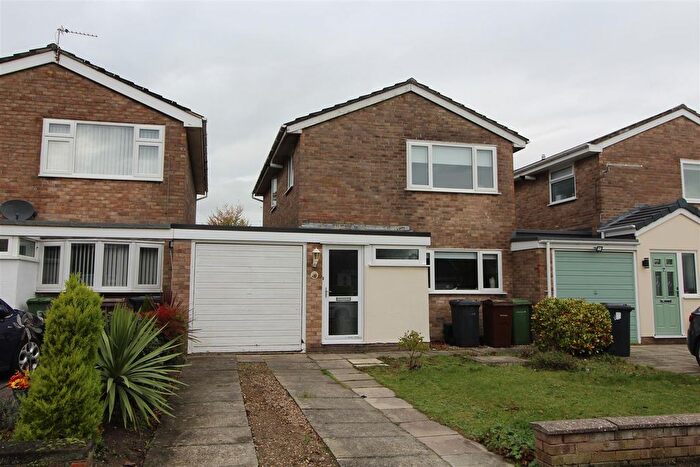 3 Bedroom Link Detached House To Rent In Heathfield Close, Formby, Liverpool, L37