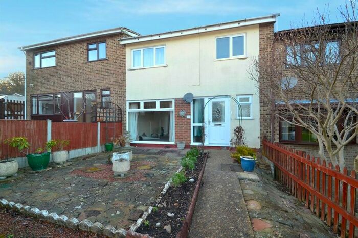 3 Bedroom Terraced House To Rent In Bulldog Road, Lordswood, Chatham ME5