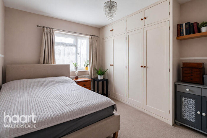 2 Bedroom Maisonette For Sale In Upper Luton Road, Chatham, ME5