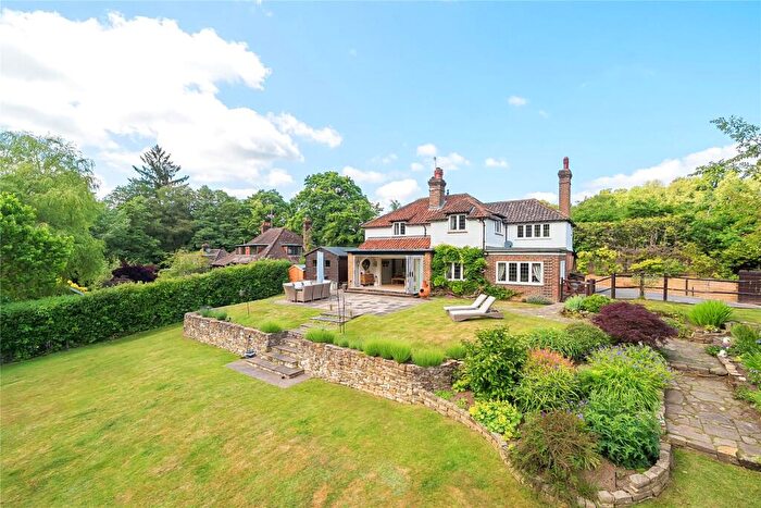 4 Bedroom Detached House For Sale In Bell Road, Haslemere, Surrey, GU27