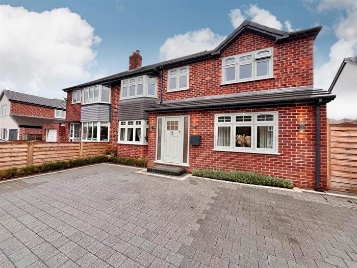 4 Bedroom Semi-Detached House For Sale In Chatsworth Road, Wilmslow, SK9