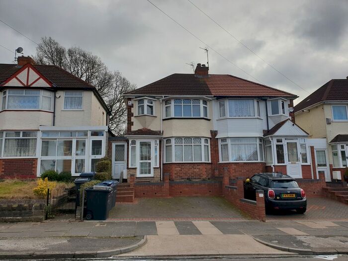 3 Bedroom Semi-Detached House To Rent In Steyning Road, South Yardley, Birmingham B26