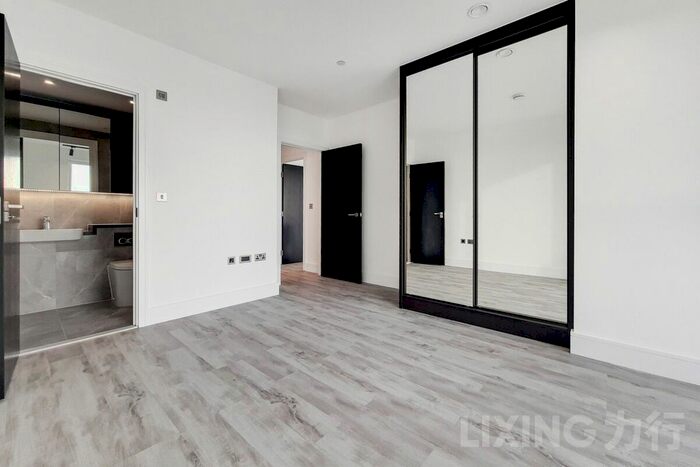 2 Bedroom Flat For Sale In One West Point, Portal Way, Acton, W3