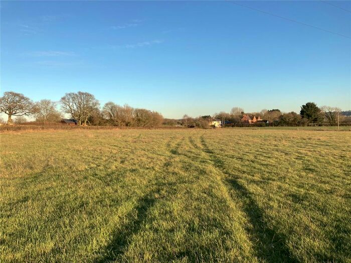 Property For Sale In Tockenham, Swindon, Wiltshire, SN4