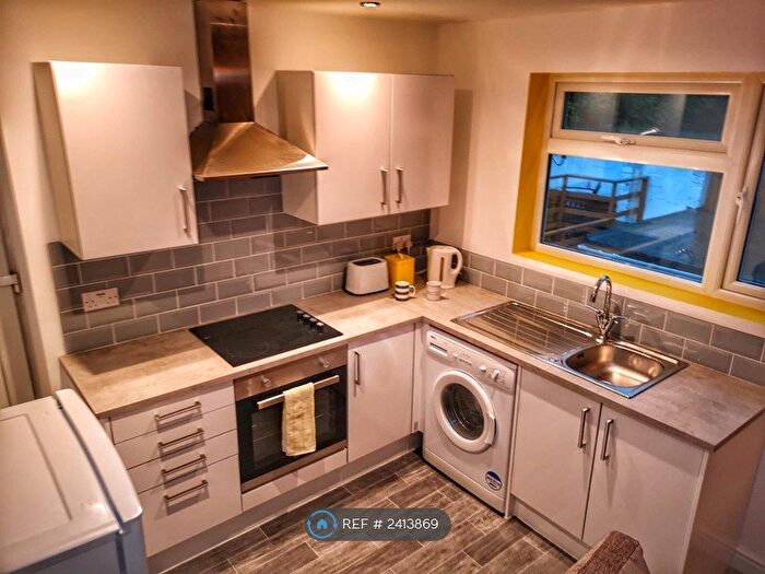 1 Bedroom Flat To Rent In Montpelier Terrace, Swansea, SA1