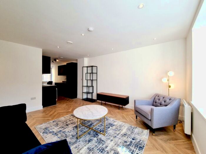 2 Bedroom Apartment To Rent In Lamberts House Briggate Leeds, LS1