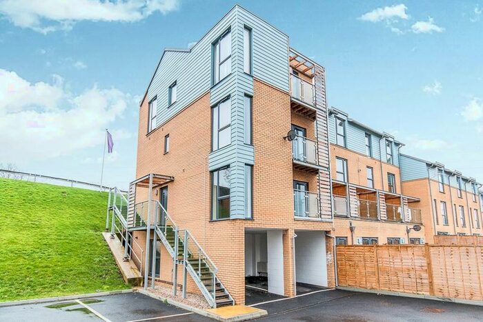 2 Bedroom End Of Terrace House To Rent In Farleigh Road, Canterbury, CT2