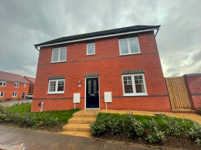 3 Bedroom House To Rent In Bain Gardens, Mickleover, Derby, DE3