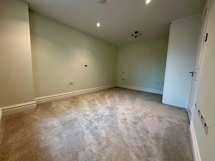 1 Bedroom Retirement Property For Sale In Off Fountain Way, Wilton Road, Salisbury, SP2
