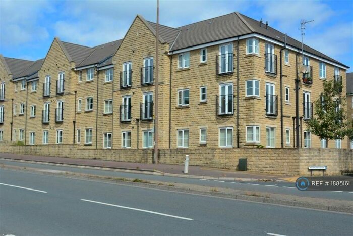2 Bedroom Flat To Rent In Moorlands Edge, Huddersfield, HD3