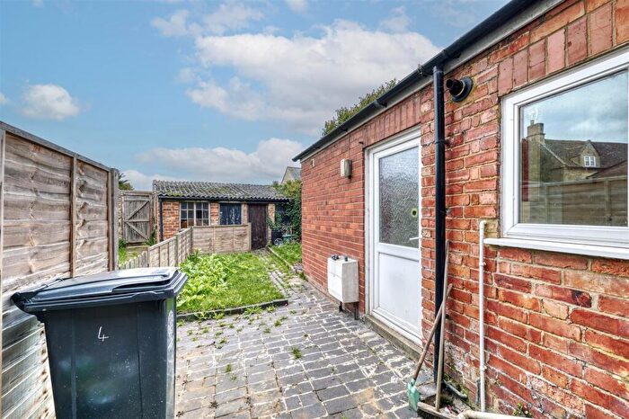 3 Bedroom Terraced House For Sale In The Green, Woodford, NN14