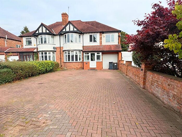 4 Bedroom Semi Detached House For Sale In Chester Road, Sutton Coldfield, B73