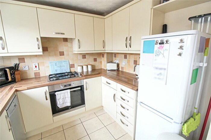3 Bedroom End Of Terrace House For Sale In Gamekeepers Close, Swindon, Wiltshire, SN25