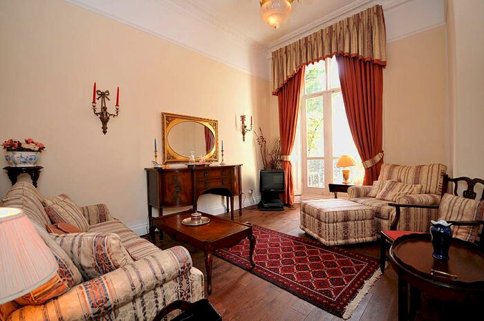 2 Bedroom Flat To Rent In Inverness Terrace, London, W2