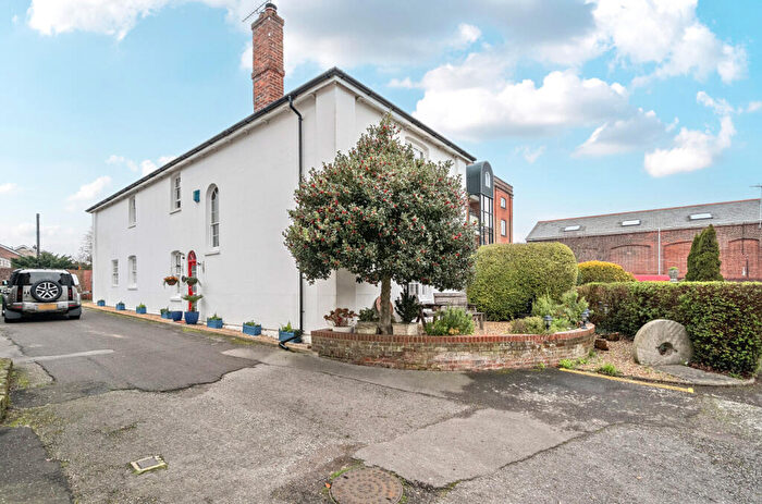 3 Bedroom Flat For Sale In Lower Quay, Fareham, Hampshire, PO16