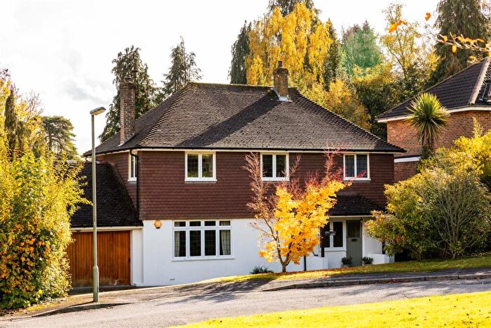 5 Bedroom Detached House For Sale In Huntersfield Close, Reigate, RH2