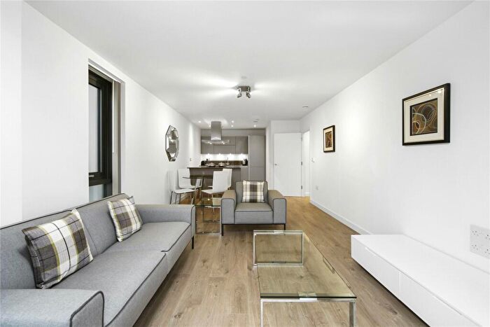 2 Bedroom Apartment To Rent In Beechwood Road London, E8