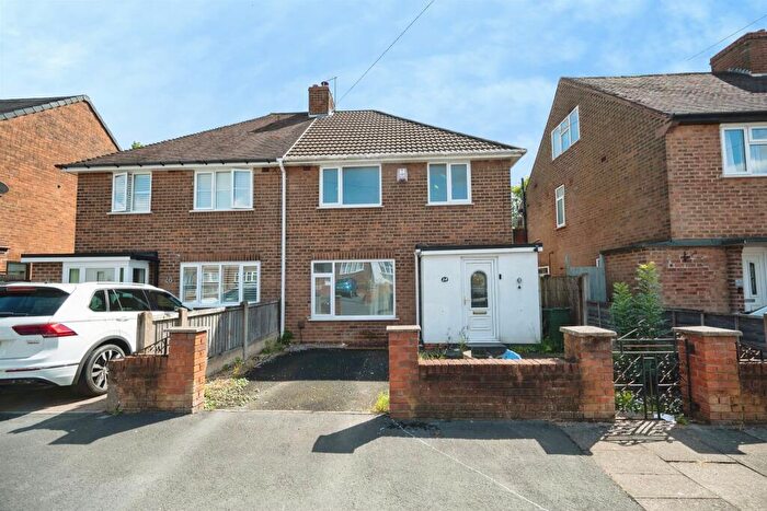 3 Bedroom Semi-Detached House For Sale In Richards Close, Rowley Regis, B65