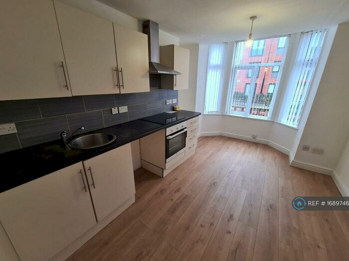 1 Bedroom Flat To Rent In Weaste Lane, Salford, M5