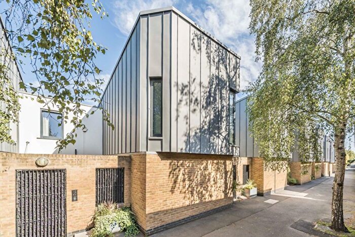 3 Bedroom Property For Sale In Westcote Road, Streatham, SW16