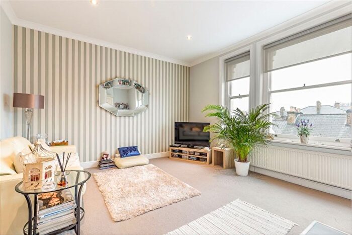 1 Bedroom Flat To Rent In High Street Wimbledon, Wimbledon Village, SW19