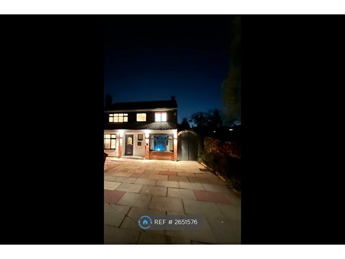 4 Bedroom Detached House To Rent In Woburn Drive, Hale, Altrincham, WA15