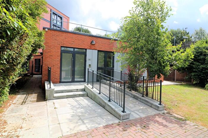 1 Bedroom Apartment To Rent In Lincoln Road, Dorking, RH4