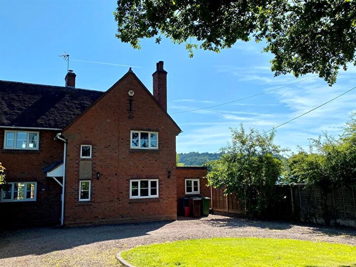 3 Bedroom Semi Detached House To Rent In Redditch Road, Alvechurch, Birmingham, B48