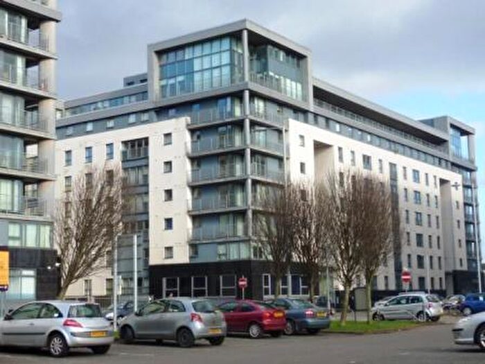 2 Bedroom Apartment To Rent In Wallace Street, Glasgow, G5