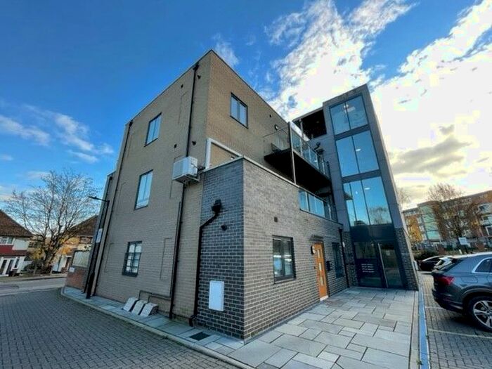 2 Bedroom Flat To Rent In Hedgerow House, Rubus Place, Harold Wood, Romford, RM3