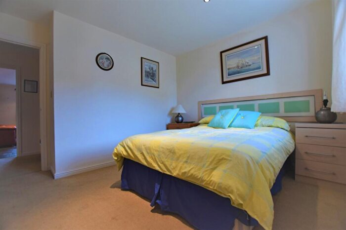 2 Bedroom Flat To Rent In Medina View, East Cowes, PO32