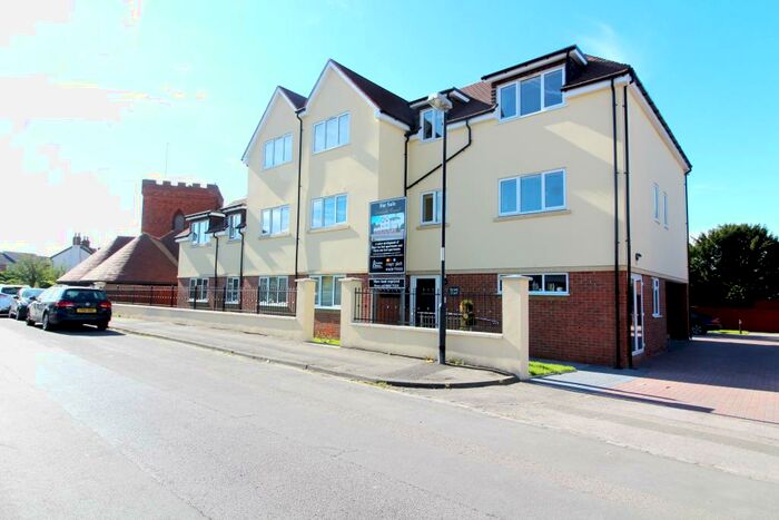 2 Bedroom Apartment To Rent In St Peters Road, Maidenhead, SL6