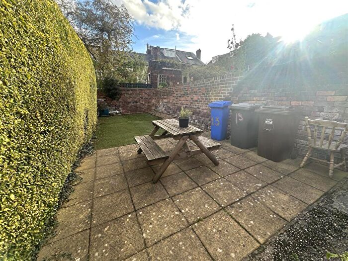 2 Bedroom Terraced House To Rent In Penley Street, S11