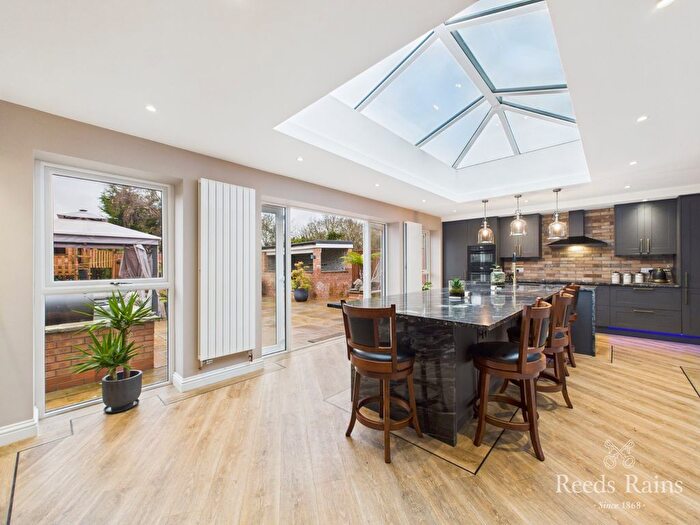 2 Bedroom Bungalow For Sale In The Orchard, Marfleet Lane, Hull, East Yorkshire, HU9