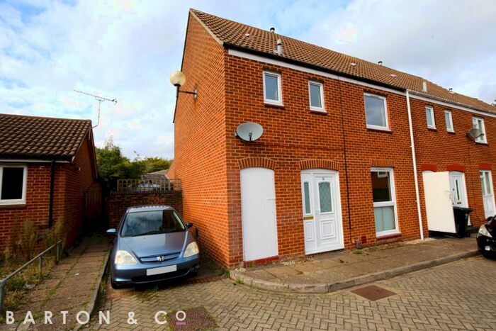 3 Bedroom Terraced House To Rent In Toftes Place, NR5