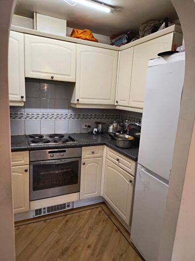 2 Bedroom Flat To Rent In Pennant Court, Penn Road, Wolverhampton, WV3