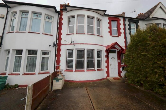 4 Bedroom Terraced House To Rent In Bellevue Road, Southend-On-Sea, SS2